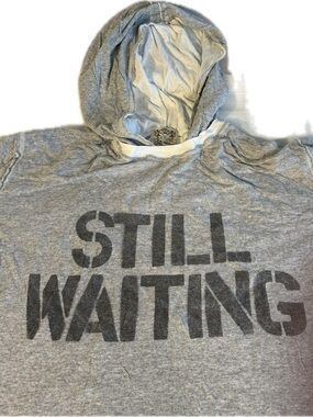 Juicy Couture “Still Waiting” Gray Lightweight Hooded Long Sleeve Shirt XXL